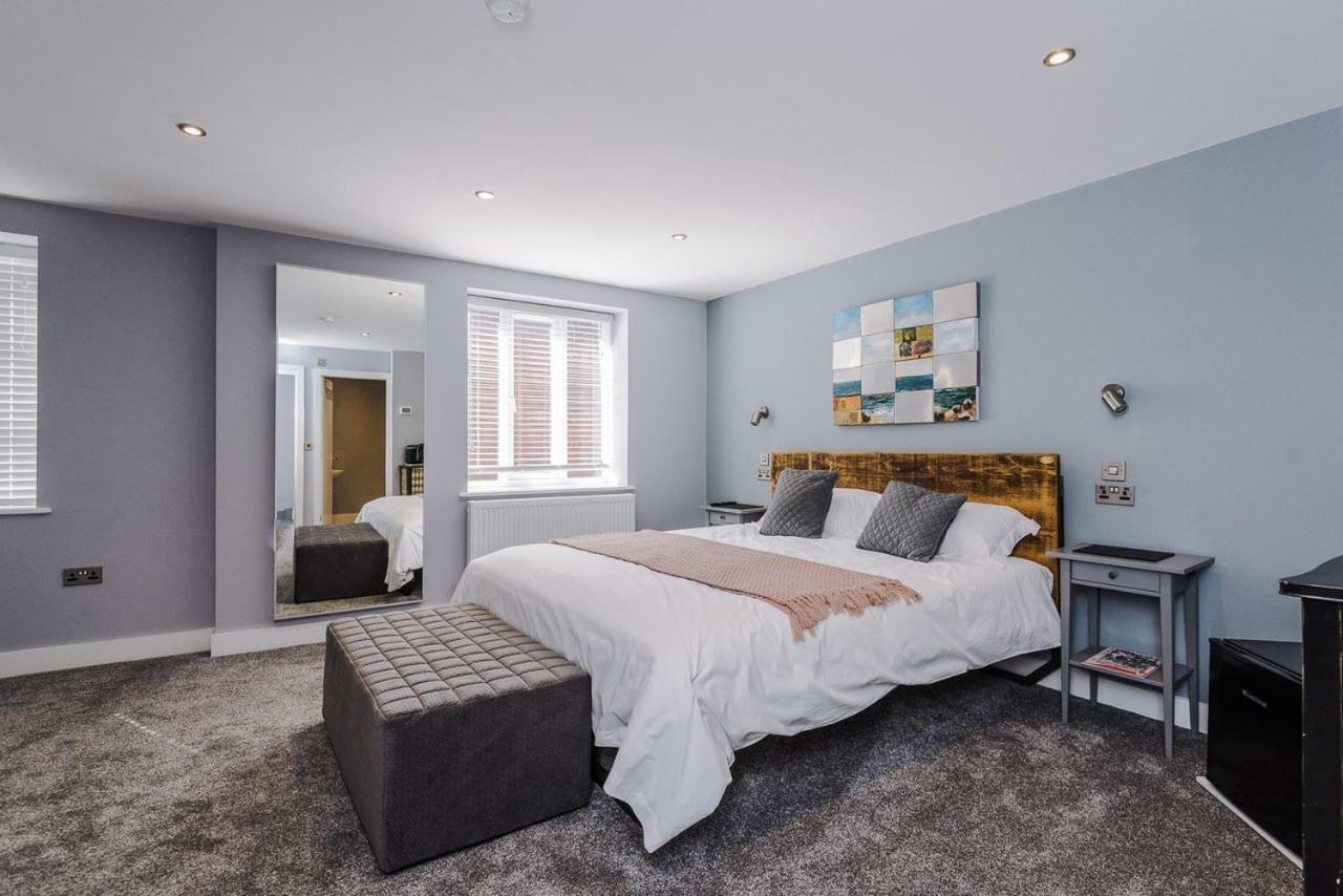 Lymm Boutique Rooms エクステリア 写真